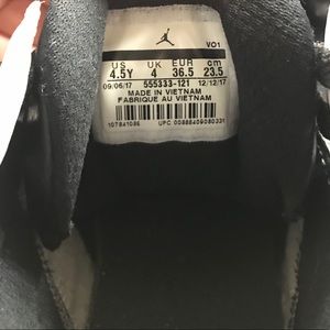 Jordan 6 - black, white, and brown